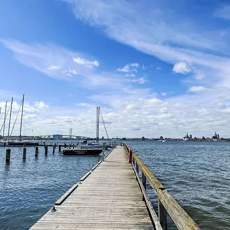 Feriehus Achterblick 2 By Interhome Altefähr